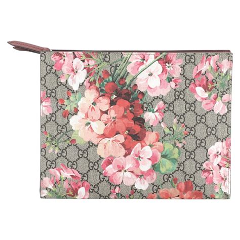 gucci bloom tote small|Gucci Bloom toiletry pouch.